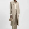 Trenchcoat i ny ull med bälte