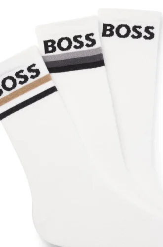 Trepack ankelstrumpor i bambublandning med logotyper