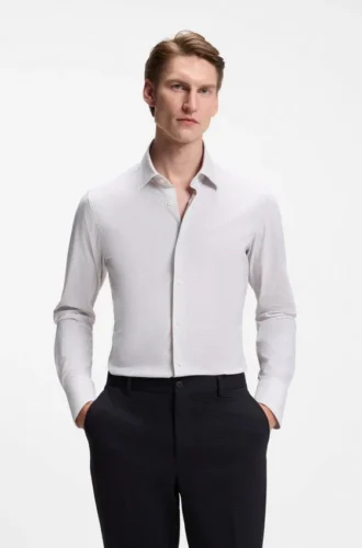 Tryckt slim fit-skjorta i stretchig funktionsjersey