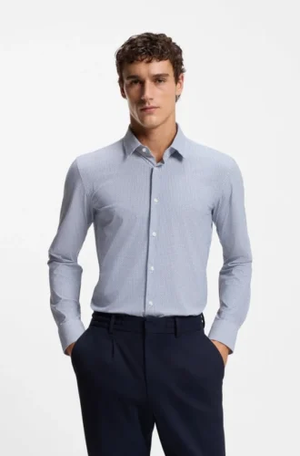 Tryckt slim fit-skjorta i stretchig funktionsjersey