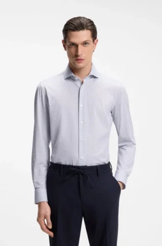 Tryckt slim fit-skjorta i stretchig funktionsjersey