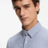 Tryckt slim fit-skjorta i stretchig funktionsjersey