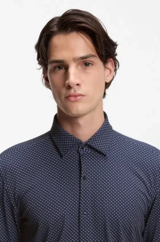 Tryckt slim fit-skjorta i stretchig funktionsjersey
